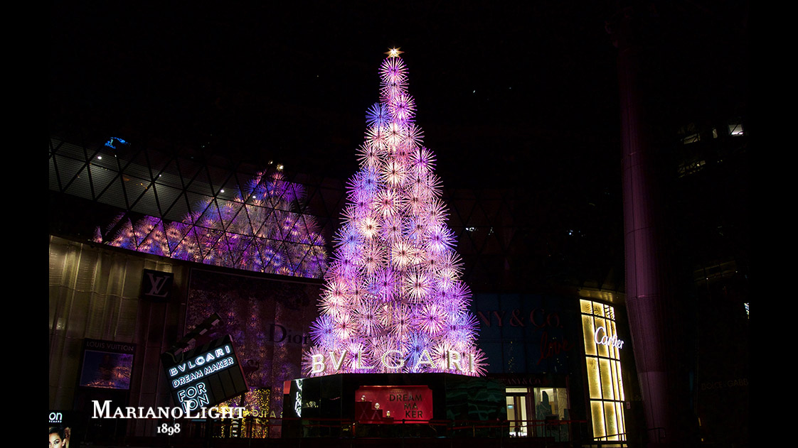 Immagini Natale 192 Pixel.Bulgari Ion Orchard Fireworks Tree Mariano Light